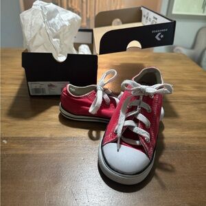 Converse All Stars - Infant 10 - Red Canvas Low Tops